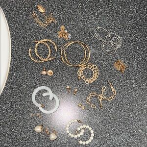 Elegant Gold and Silver Jewelry Set